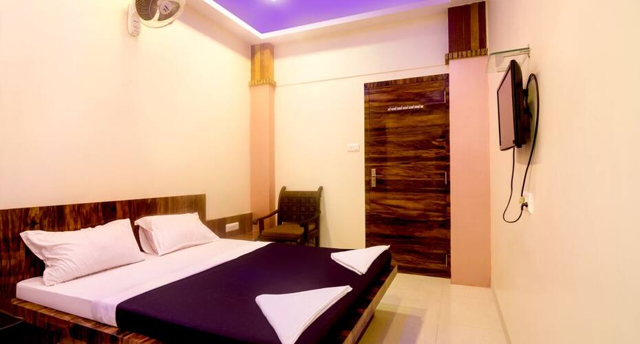 Hotel Surbhi, Mumbai 1